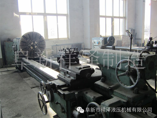 普車(chē)CW6163C 最大工件長(zhǎng)度3米、最大工件回轉(zhuǎn)直徑630mm